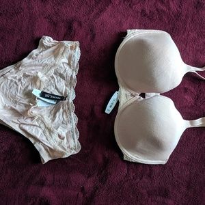 Off white NWT Adore Me Bra and Panty Ser